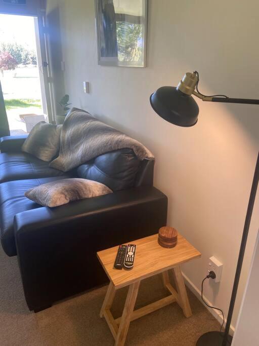 Unit A9, Adorable Holiday Unit With Stunning Views Otematata Extérieur photo