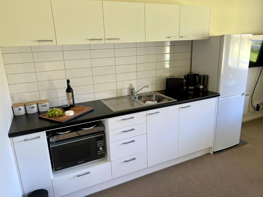 Unit A9, Adorable Holiday Unit With Stunning Views Otematata Extérieur photo